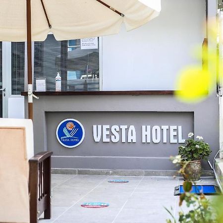 Vesta Hotel Side Exteriör bild
